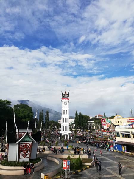 tempat wisata di bukittinggi jam gadang