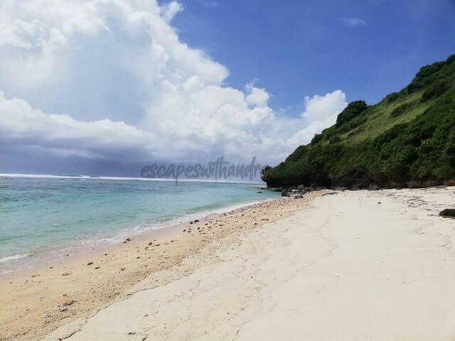 Mengunjungi Hidden Gems Bali di Pantai Gunung Payung