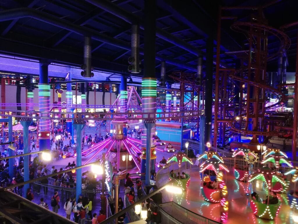 Skytropolis Indoor Theme Park