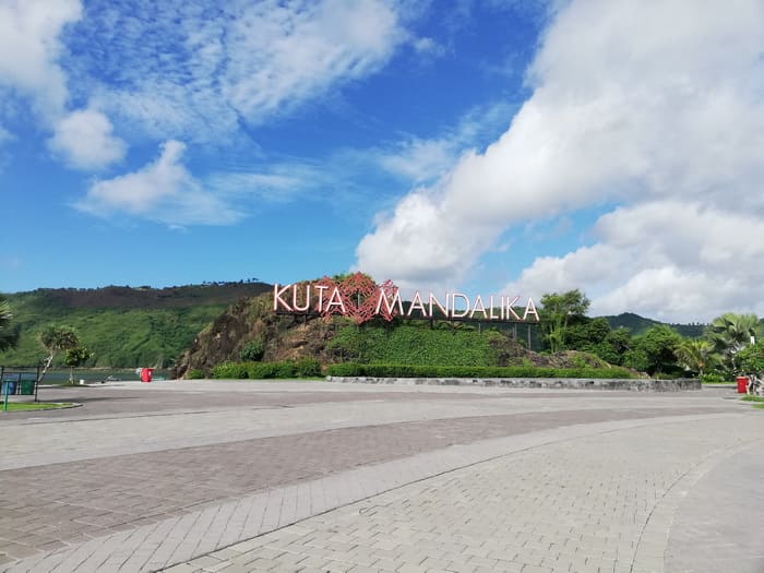 pantai kuta mandalika